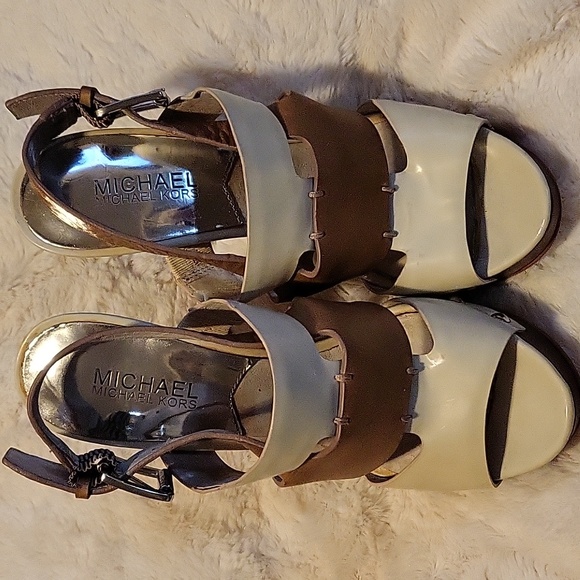 Michael Kors platform slingback heels - Picture 2 of 10